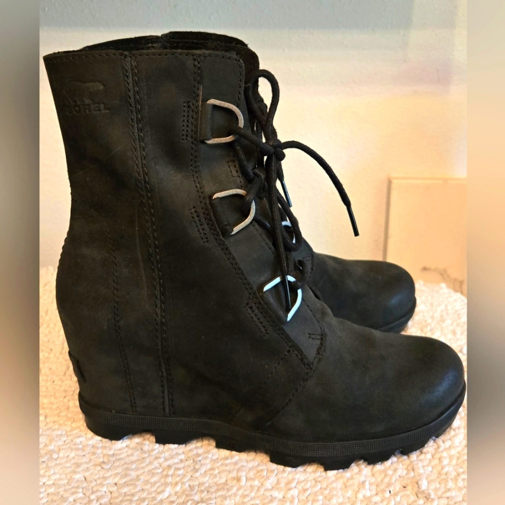 Sorel Joan Of Arctic Women's Black Leather Wedge Booties